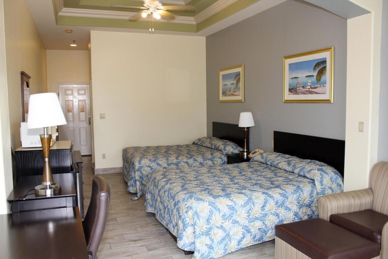 Casa Bella Hotel And Suites Саут Падре Алънд Екстериор снимка