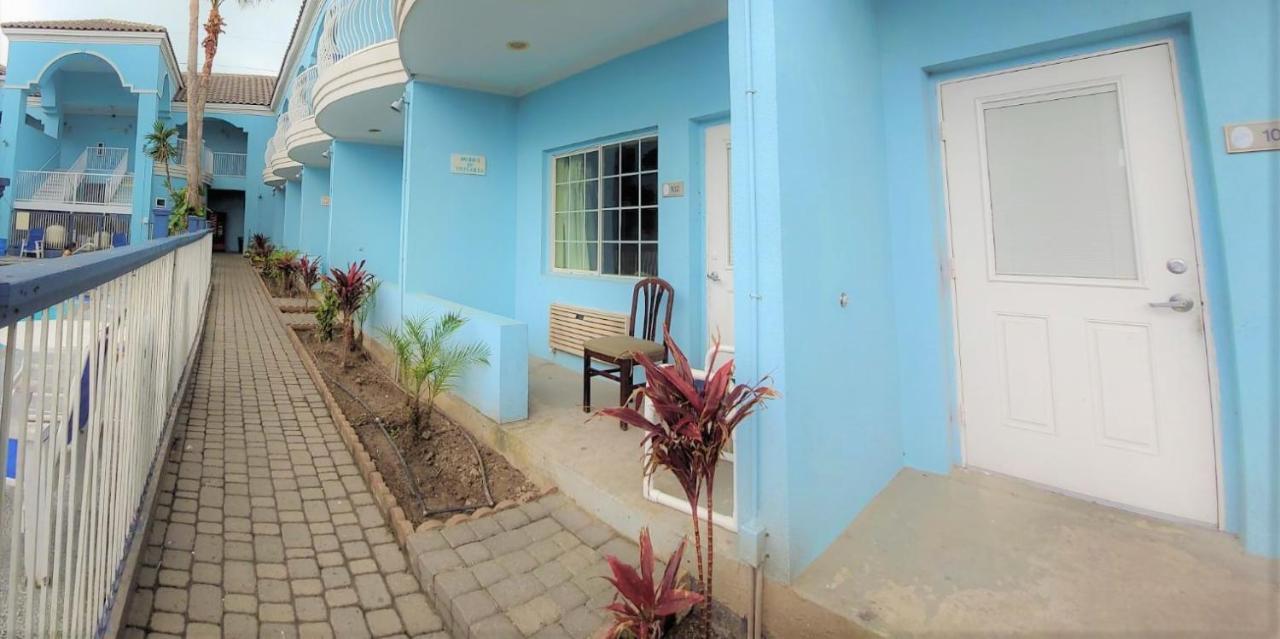 Casa Bella Hotel And Suites Саут Падре Алънд Екстериор снимка